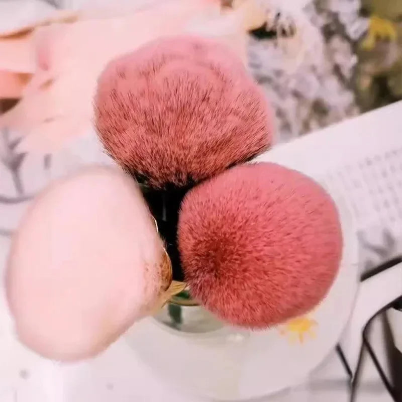 Fashion Rose Shaped Nail Brushes Women Manicure Nail Art Dust Brush Gel Polish Dust Cleaning Nail Brushes Tool Nail Supplies