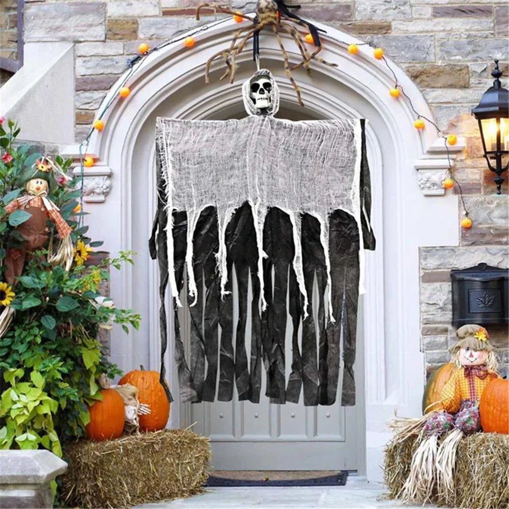 Hanging Horror Skull Halloween Decoration, Haunted House Party Prop for Indoor and Outdoor