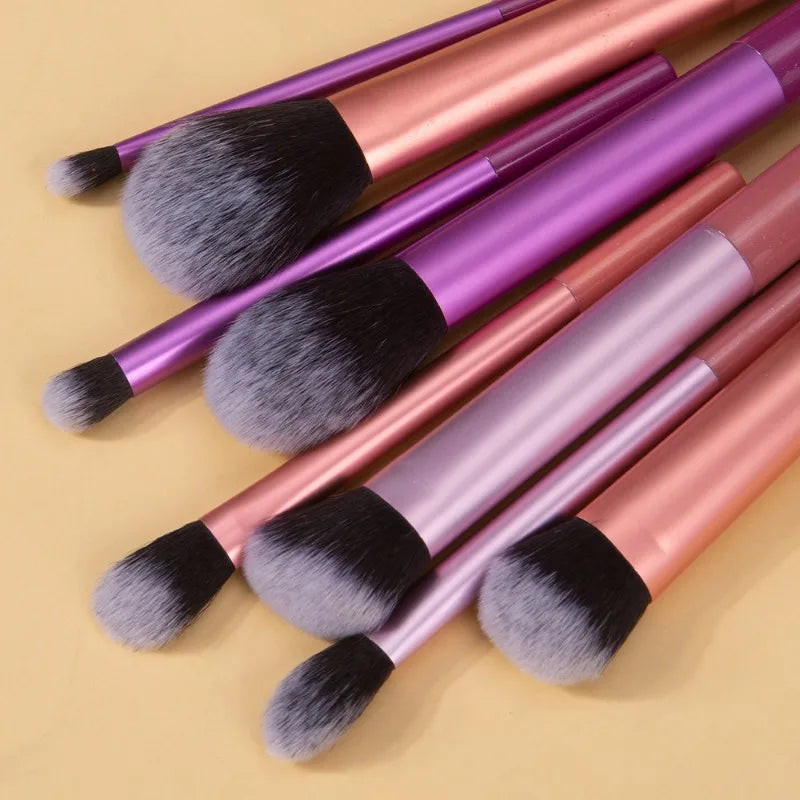 Makeup Brush Set, 8 Pieces, Soft Synthetic Brushes for Foundation, Blush and Eyeshadow