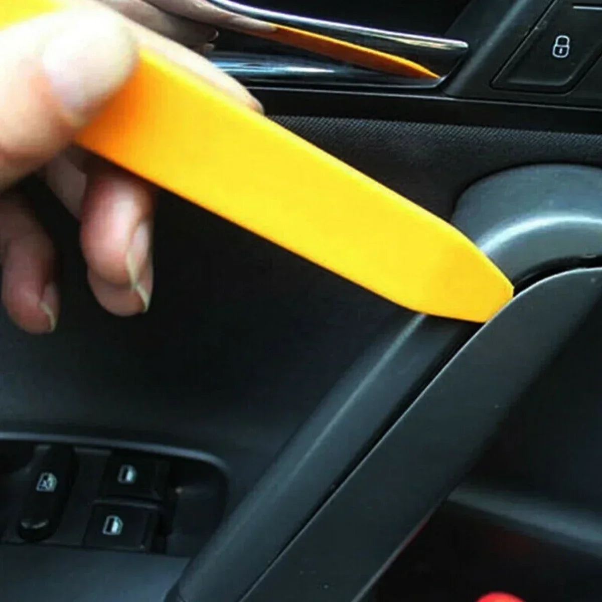 4PCS Plastic Car Trim Removal Tool Interior Dashboard Door Window Panel Clip Set Auto Dismantle Tools Kit Car Radio Door 0.5cm