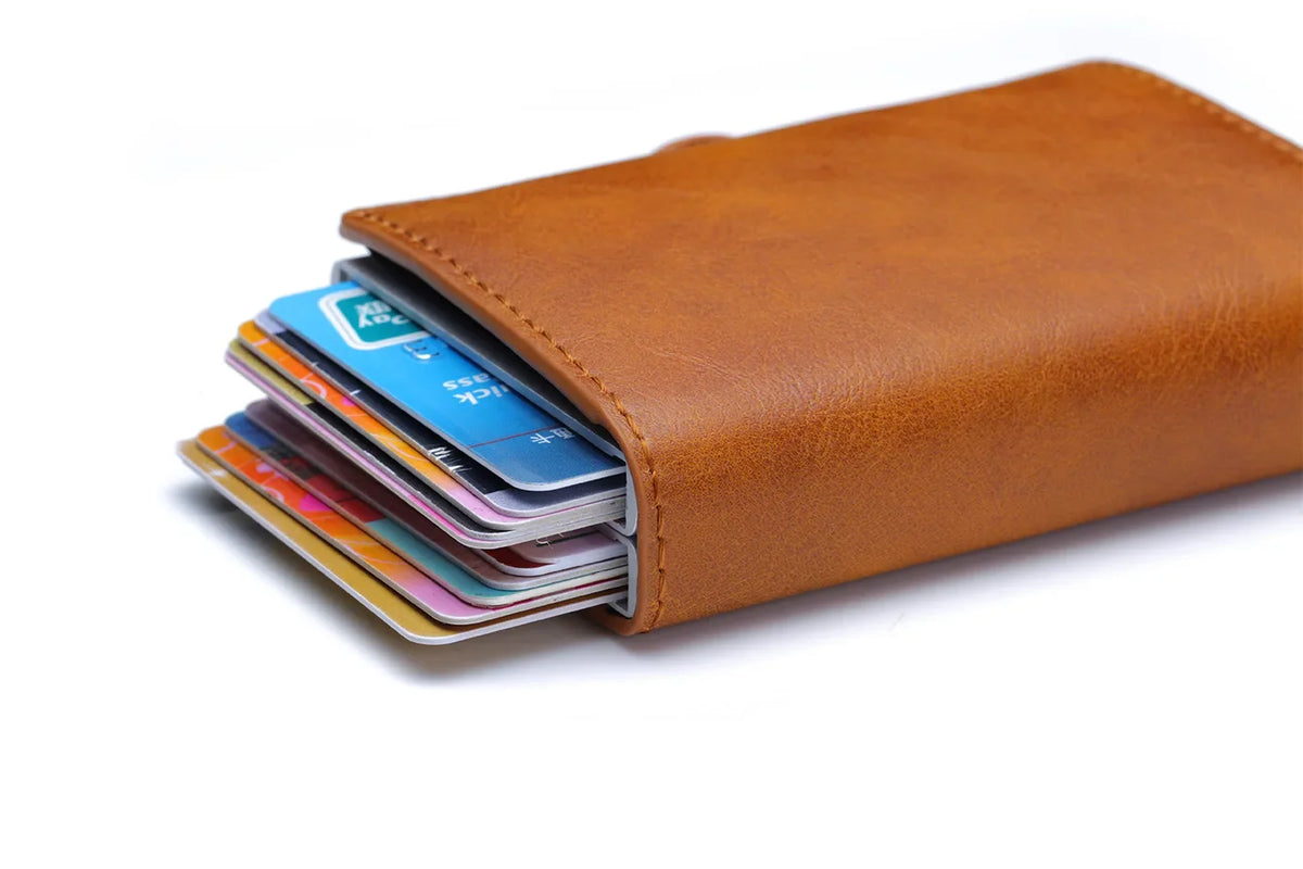 RFID Blocking Carbon Fiber Slim Card Wallet for Men, 14 Card Holder Minimalist Wallet