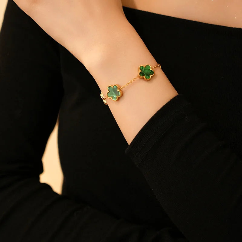 Gradient Color Adjustable Stainless Steel Bracelet for Women Classic Luxury Five Flower Design Fashionable Party Jewelry Gift