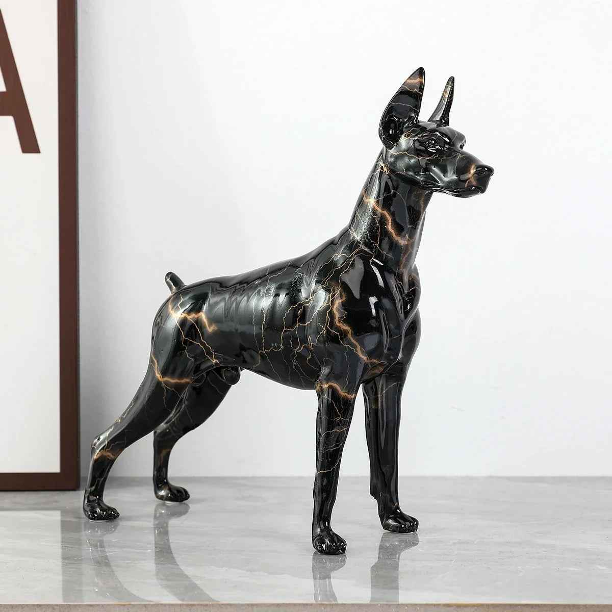 Simple Creative Pet Handle Graffiti Color Doberman Dog Statue Decorations Home Entrance Wine Cabinet Office Decor Resin Crafts