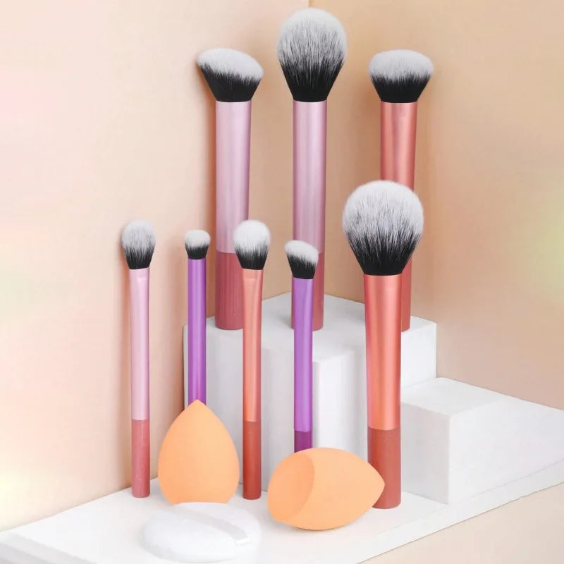 Makeup Brush Set, 8 Pieces, Soft Synthetic Brushes for Foundation, Blush and Eyeshadow