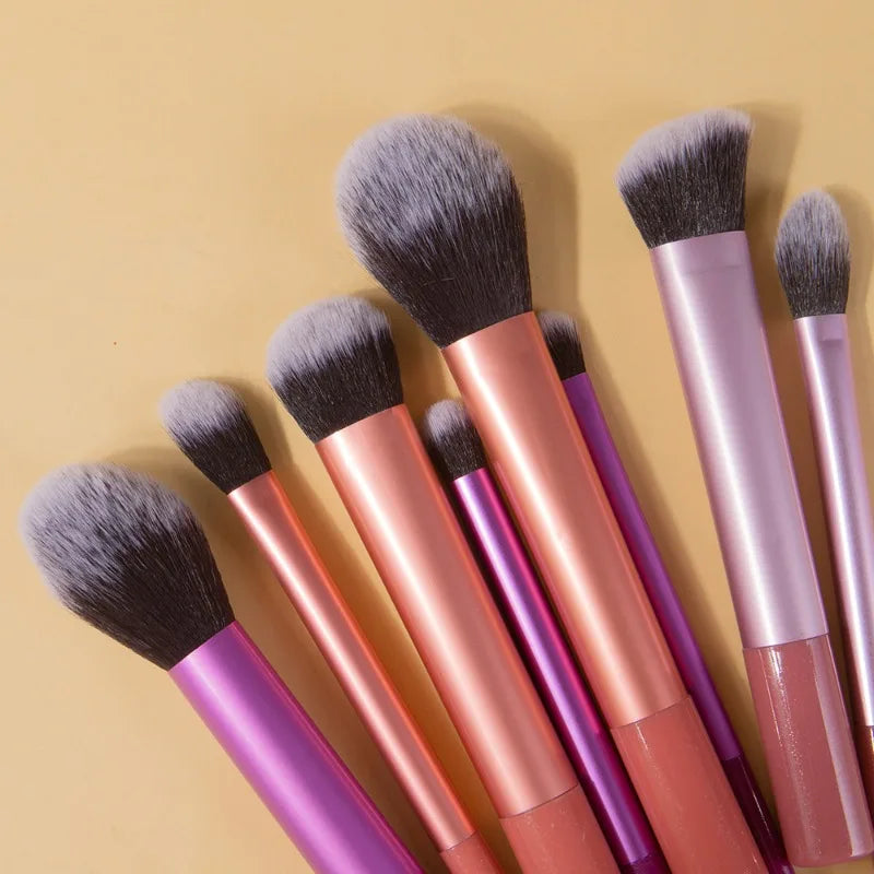 Makeup Brush Set, 8 Pieces, Soft Synthetic Brushes for Foundation, Blush and Eyeshadow