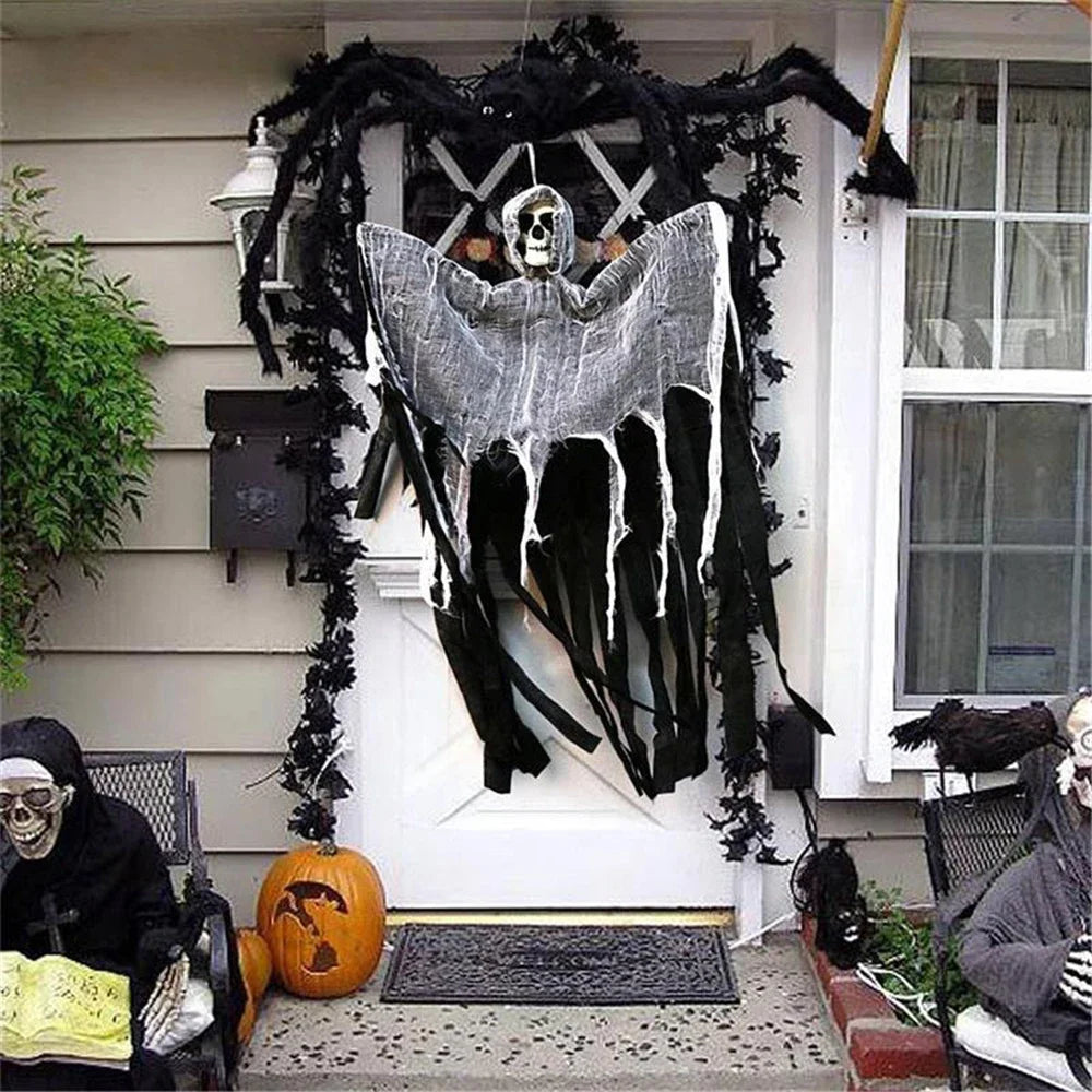 Hanging Horror Skull Halloween Decoration, Haunted House Party Prop for Indoor and Outdoor