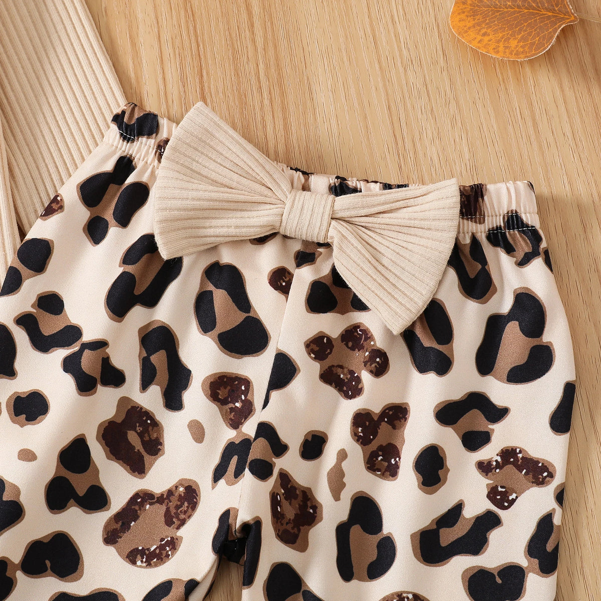Infant Baby Girl Ribbed Fly Sleeve Romper with Leopard Flare Pants Outfit
