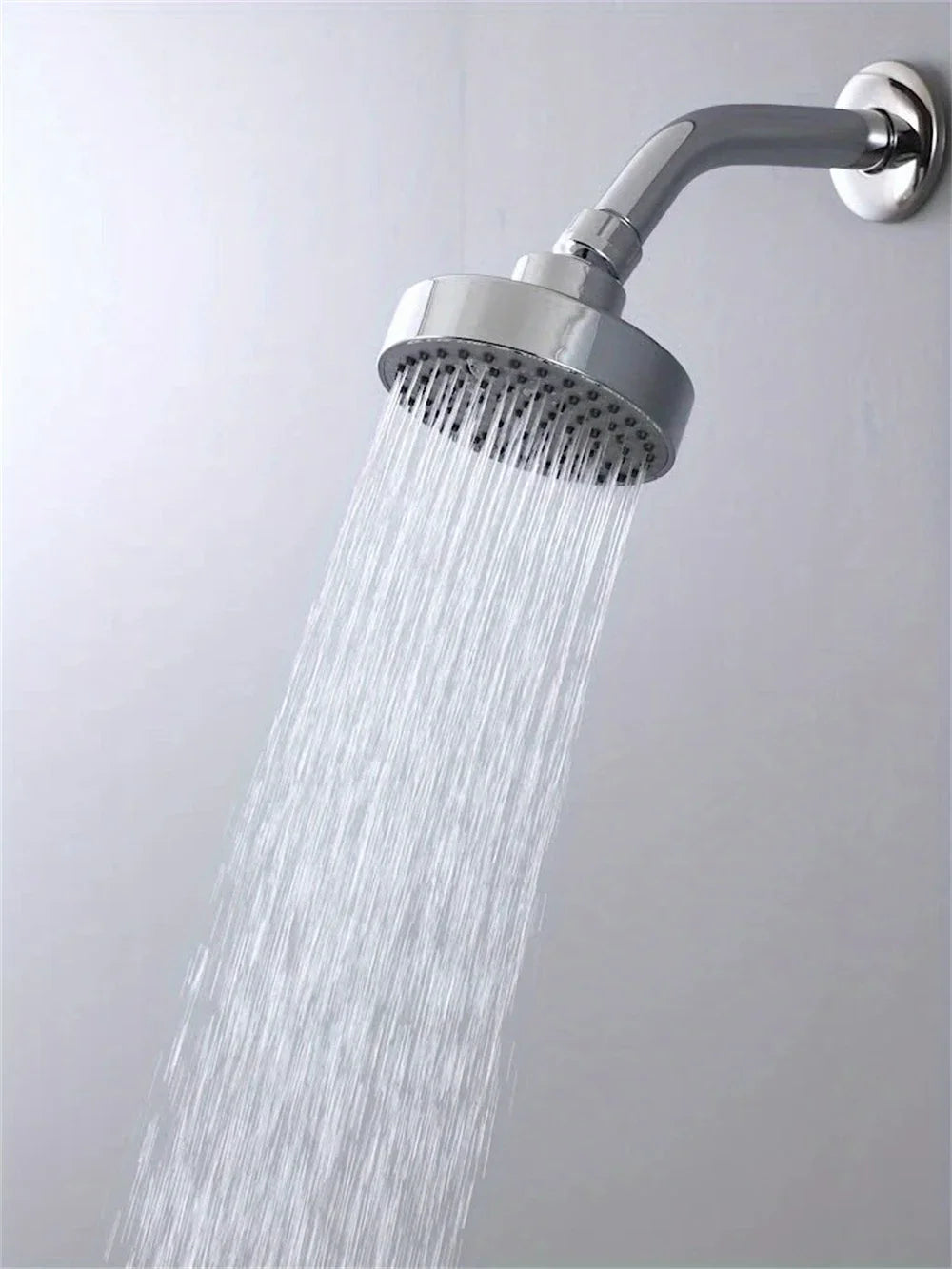 1 High-pressure Shower Head, Sturdy and Durable, Easy To Install, Essential for Household Use, Suitable for Bathrooms