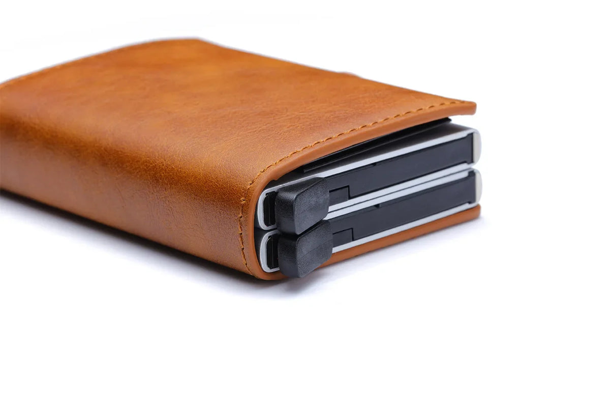 RFID Blocking Carbon Fiber Slim Card Wallet for Men, 14 Card Holder Minimalist Wallet