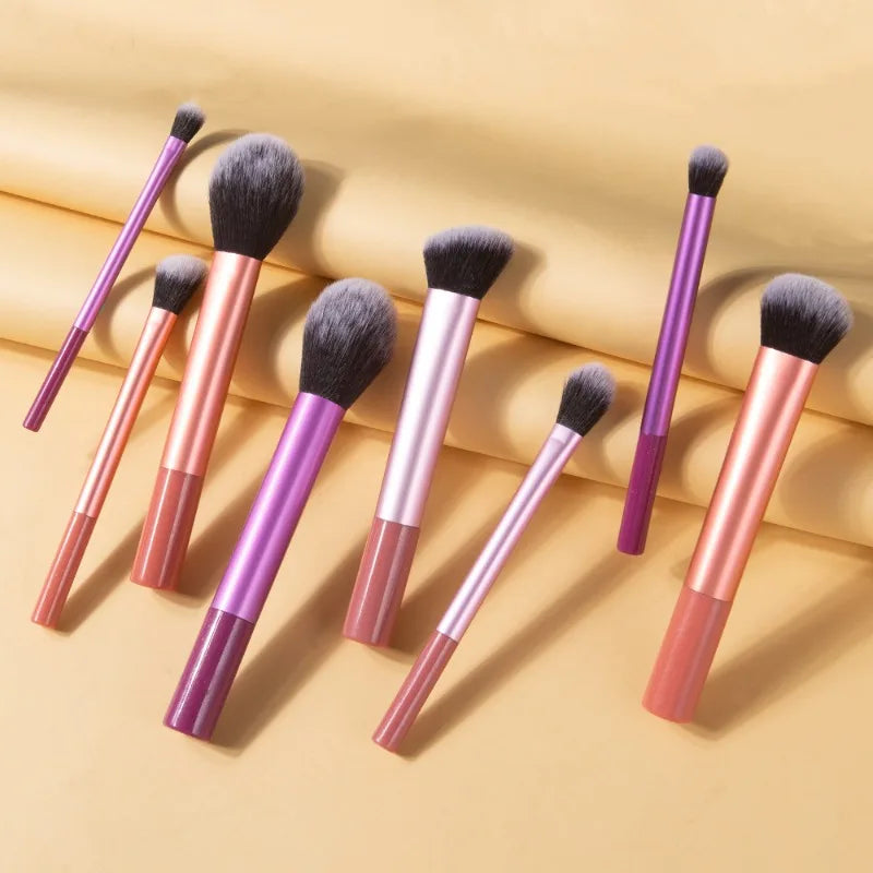 Makeup Brush Set, 8 Pieces, Soft Synthetic Brushes for Foundation, Blush and Eyeshadow