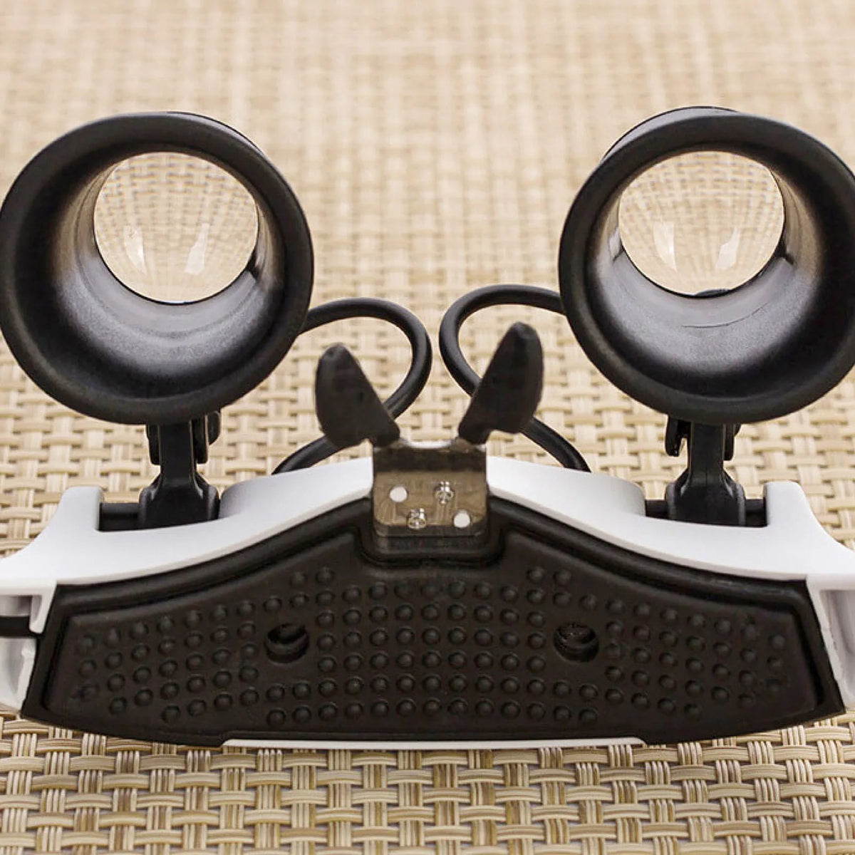 LED Jeweler's Loupe Magnifier, 10X to 25X