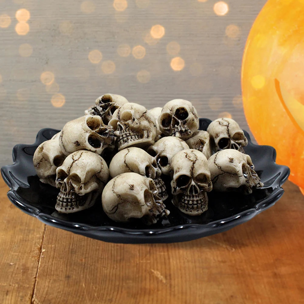 20-Piece Mini Resin Skull Figures, Halloween Gothic Decor for Fairy Gardens and Crafts
